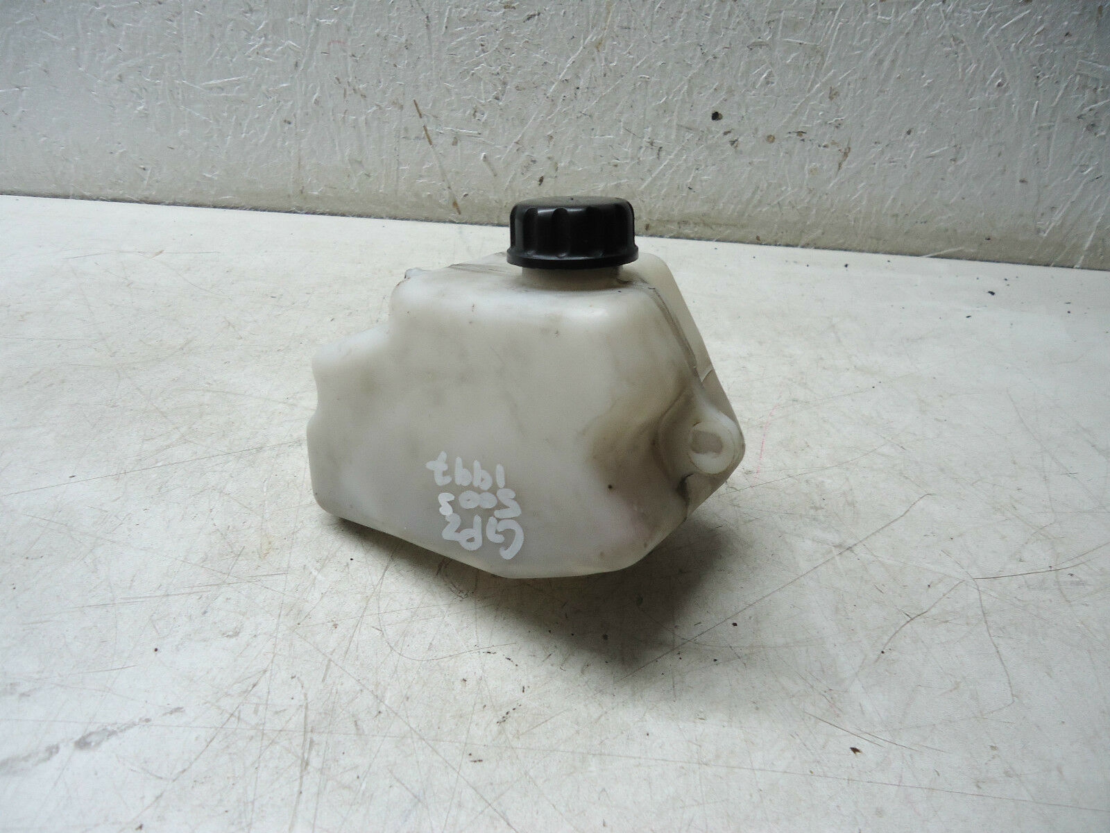 Kawasaki GPZ500s Water Coolant Bottle