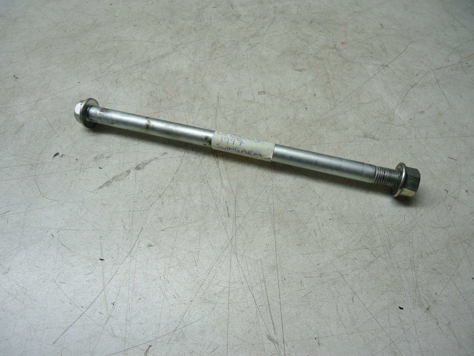 Kawasaki GPZ500s Swingarm Spindle 1997 