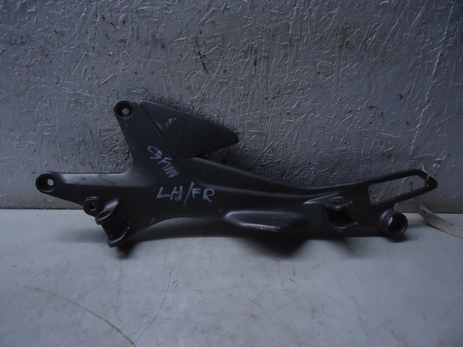 HONDA CBF1000 LH FRONT FOOTREST HANGER 