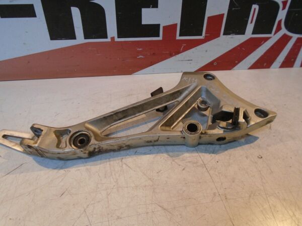 Suzuki GSX550ES Footrest Hanger 