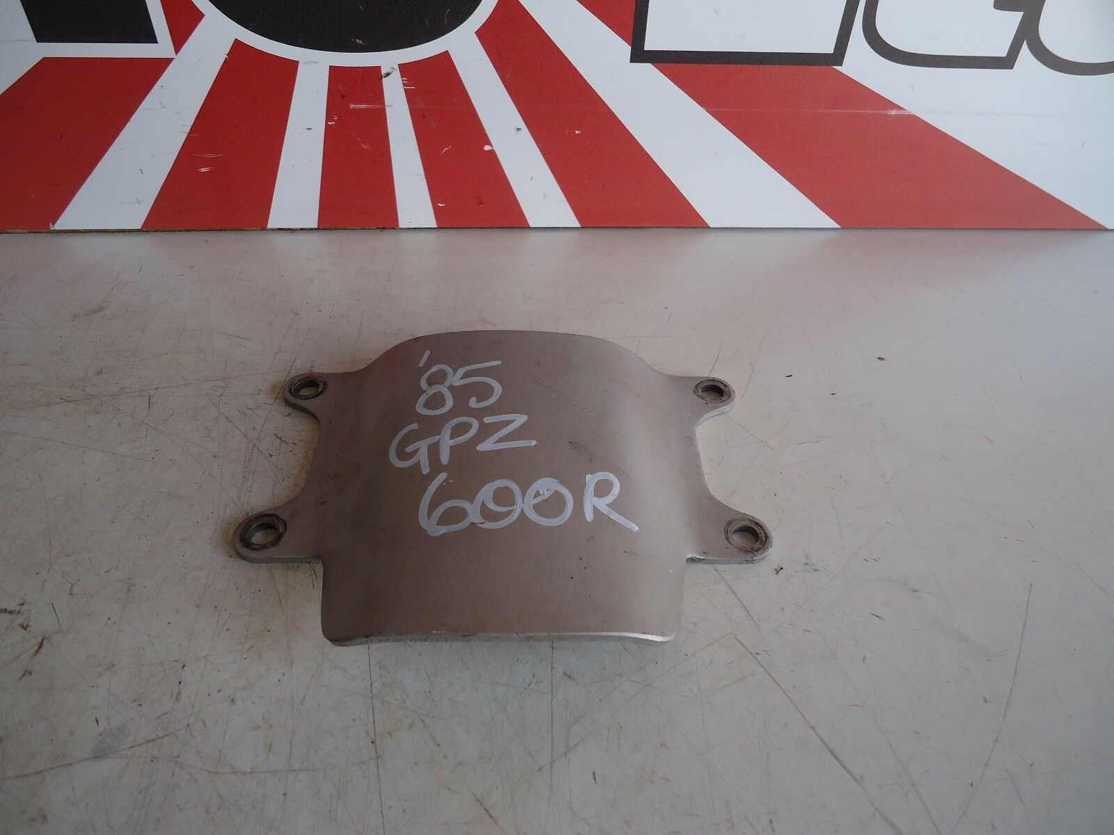 Kawasaki GPZ600R Ninja Mudguard Brace GPz600 Fender Brace