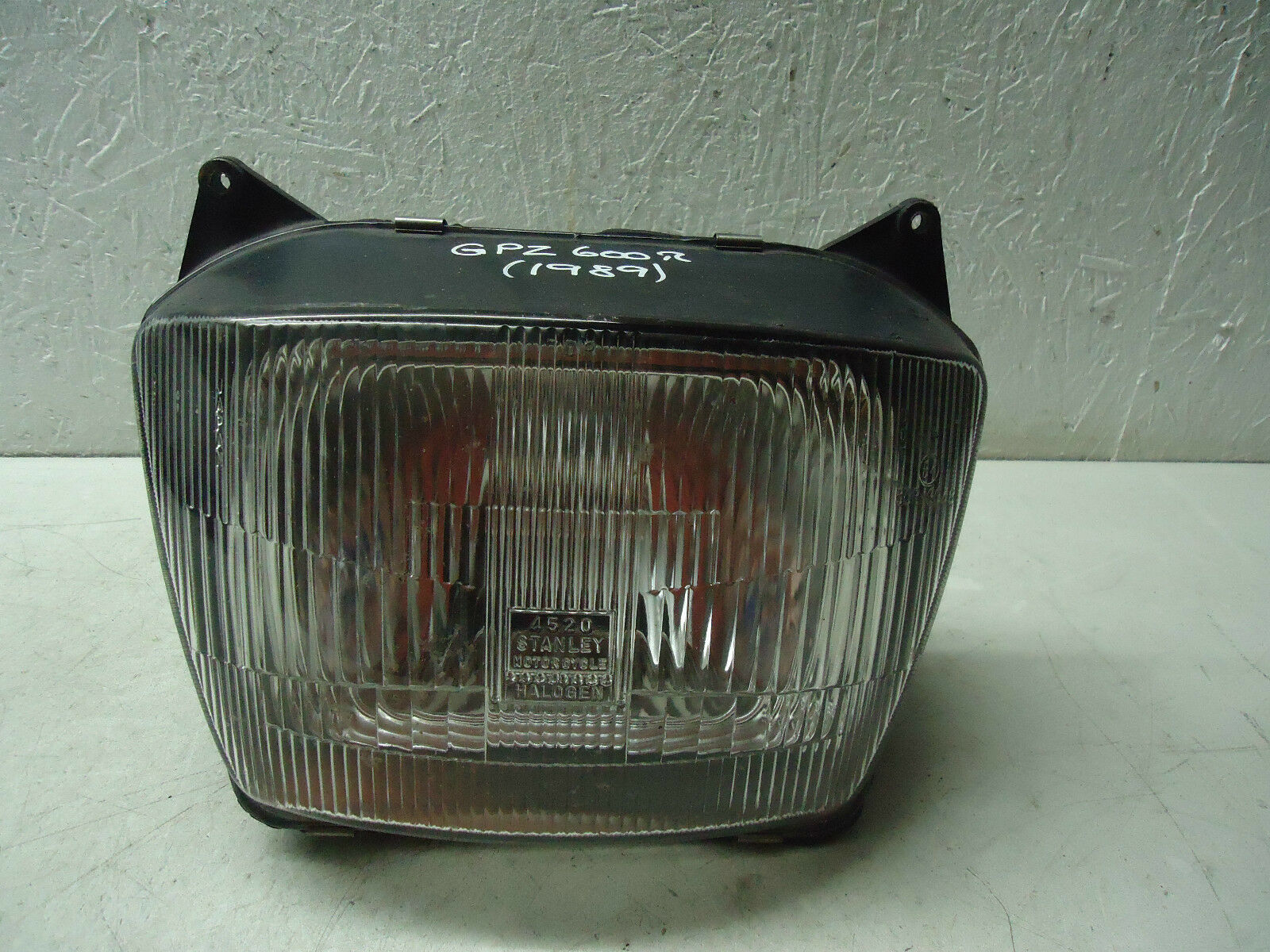 Kawasaki GPZ600R Headlight