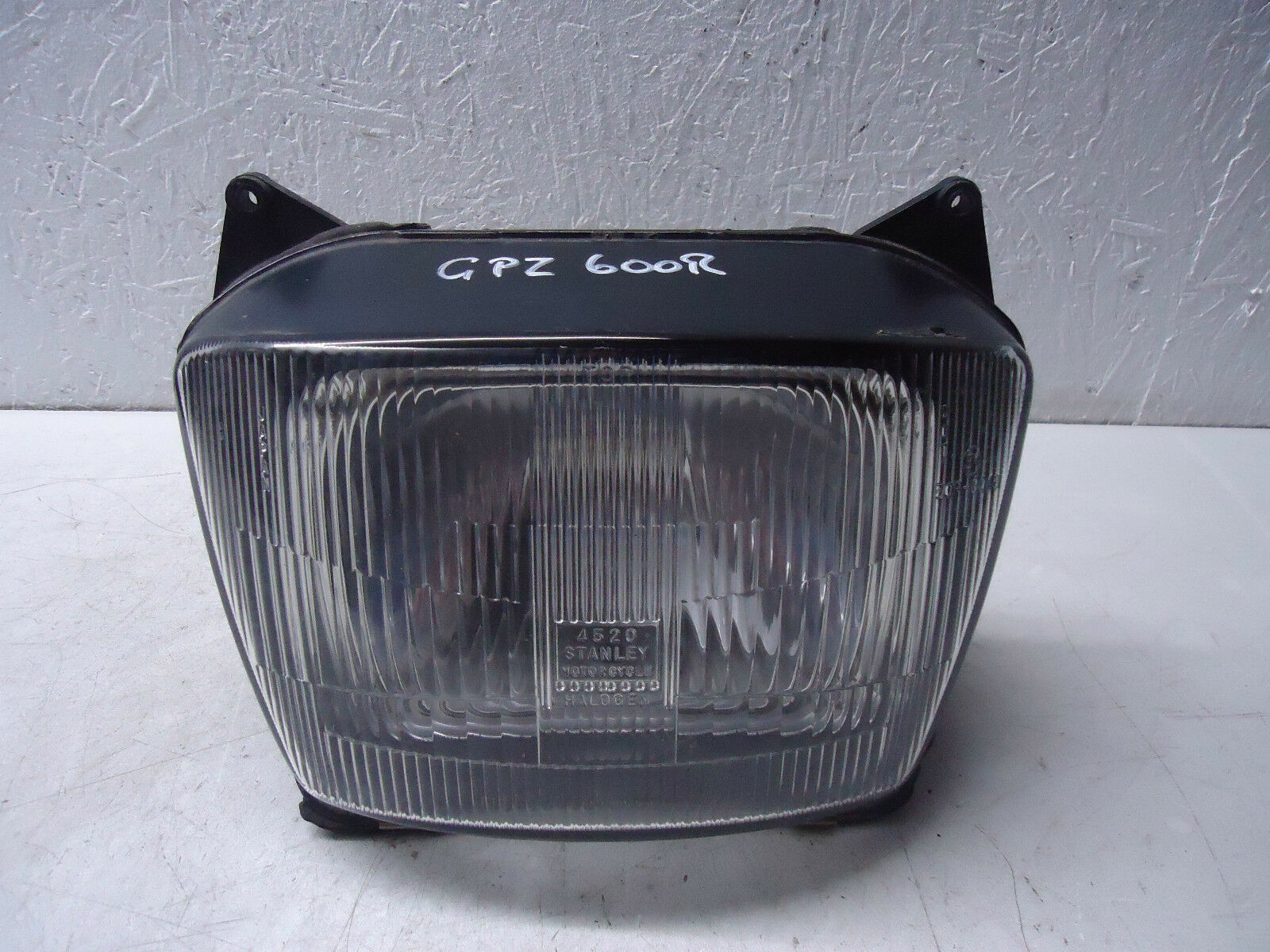 Kawasaki GPZ600R Headlight 