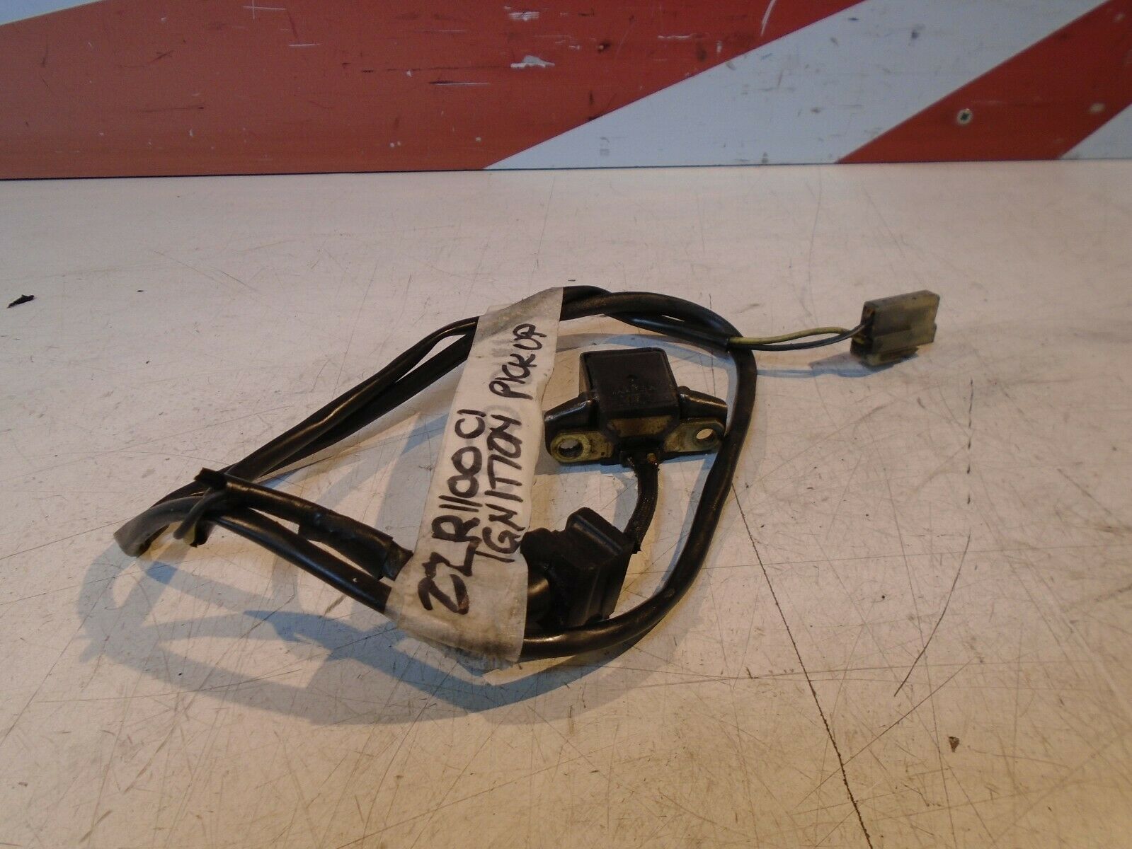 Kawasaki ZZR1100 Engine Ignition Pick Ups Pulsa Coils