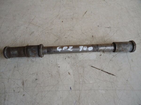 Kawasaki GPZ900R Front Wheel Spindle Axle