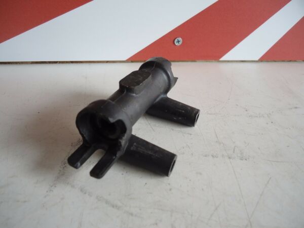 Kawasaki GPZ900R Brake Hose Splitter