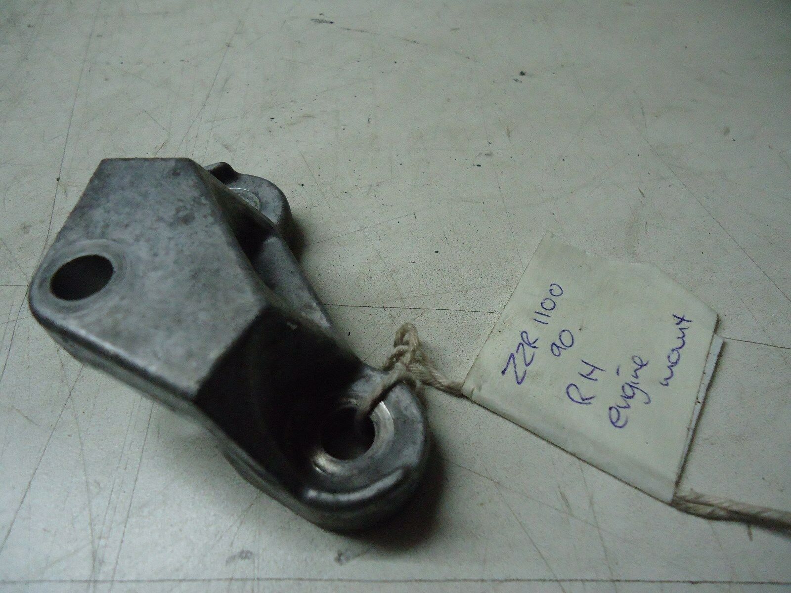 Kawasaki ZZR1100 Engine Mount Bracket