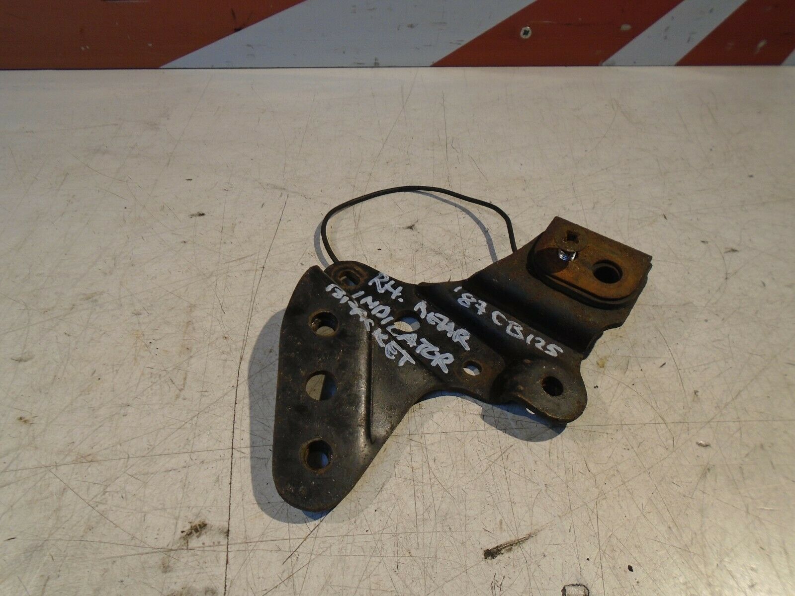 Honda CB125T Rear Indicator Mount Bracket 