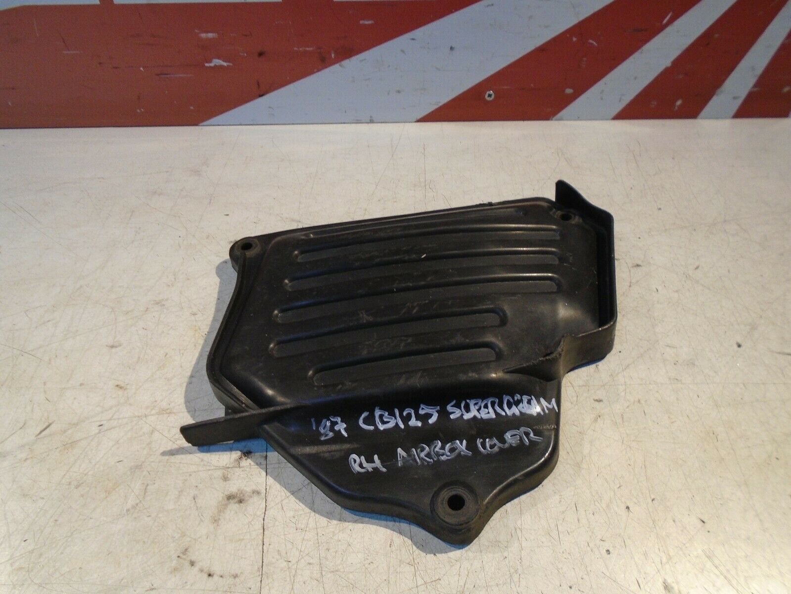 Honda CB125 Superdream R-H Airbox Cover CB125 Airbox Cover