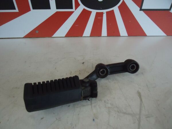 Kawasaki GT750 Front Footrest & Hanger