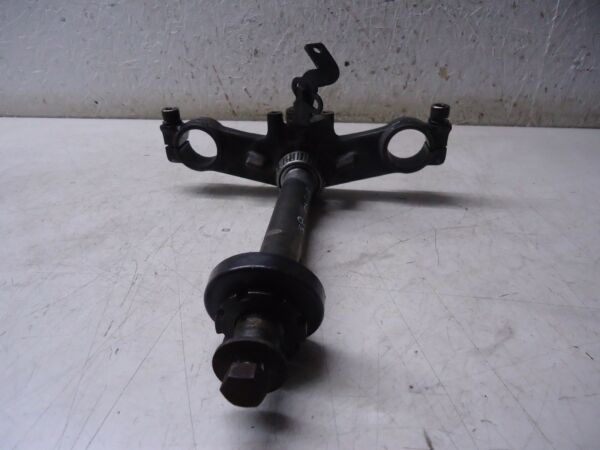 Kawasaki GT750 Lower Fork Yoke 