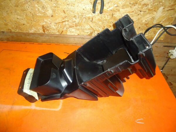 Honda CB400N Superdream Mudguard Airbox