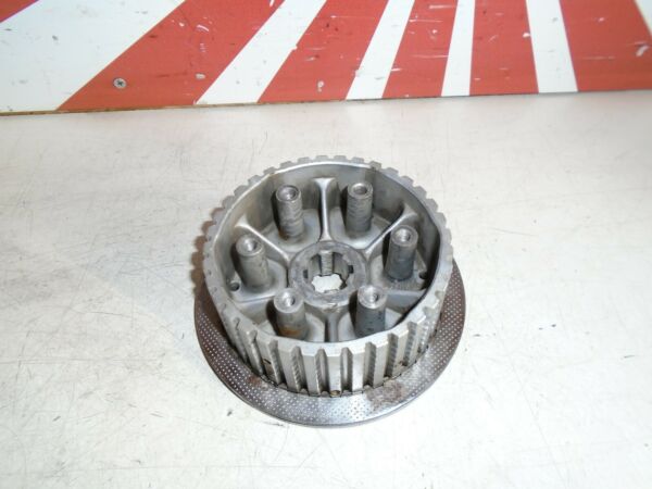 Suzuki GSX750E Clutch Drum Boss