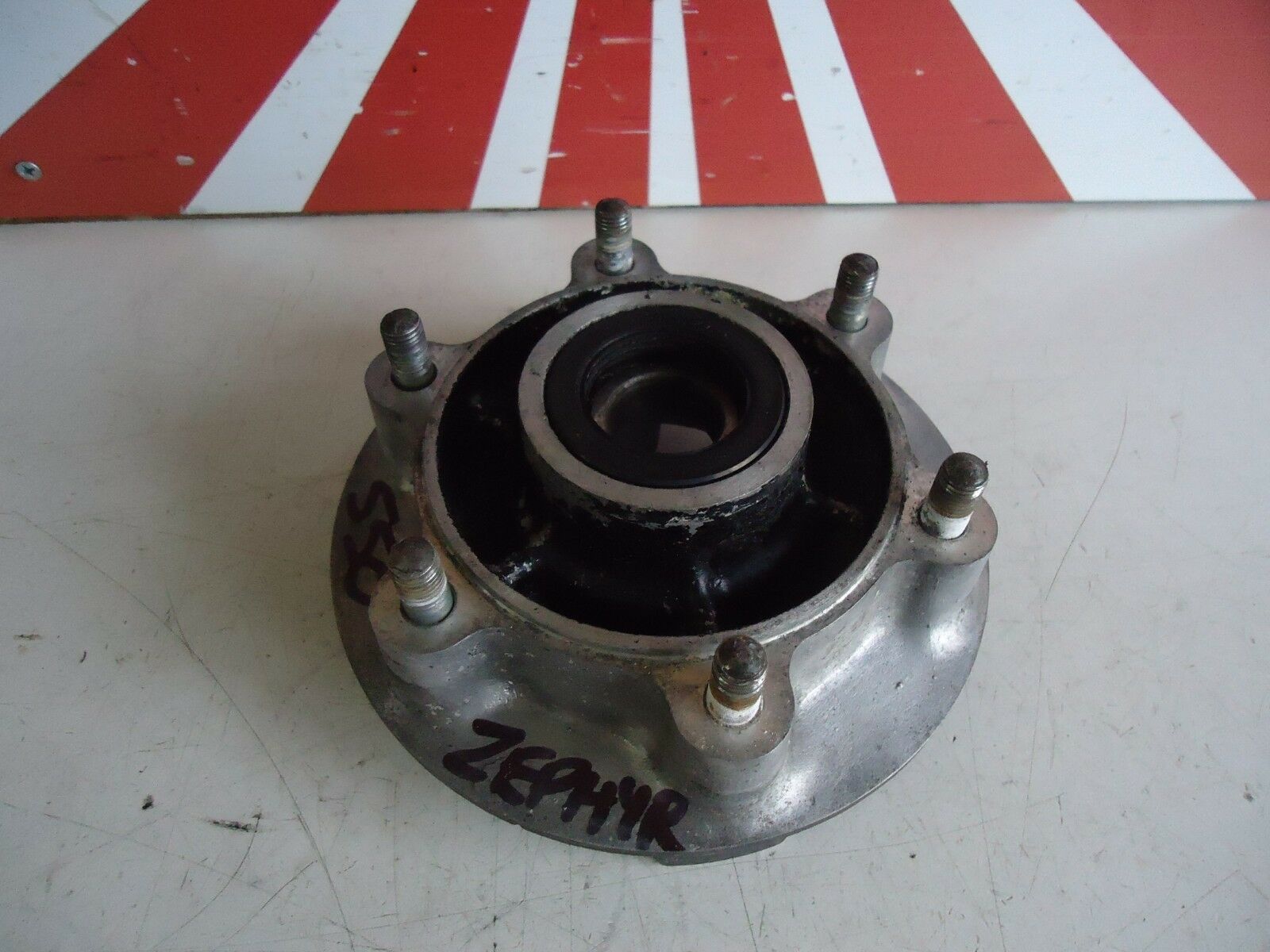 Kawasaki 550 Zephyr Rear Hub Zephyr Sprocket Carrier