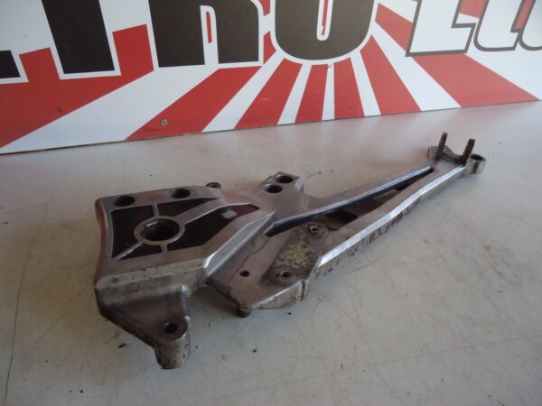 Kawasaki GPZ750R Footrest Hanger 