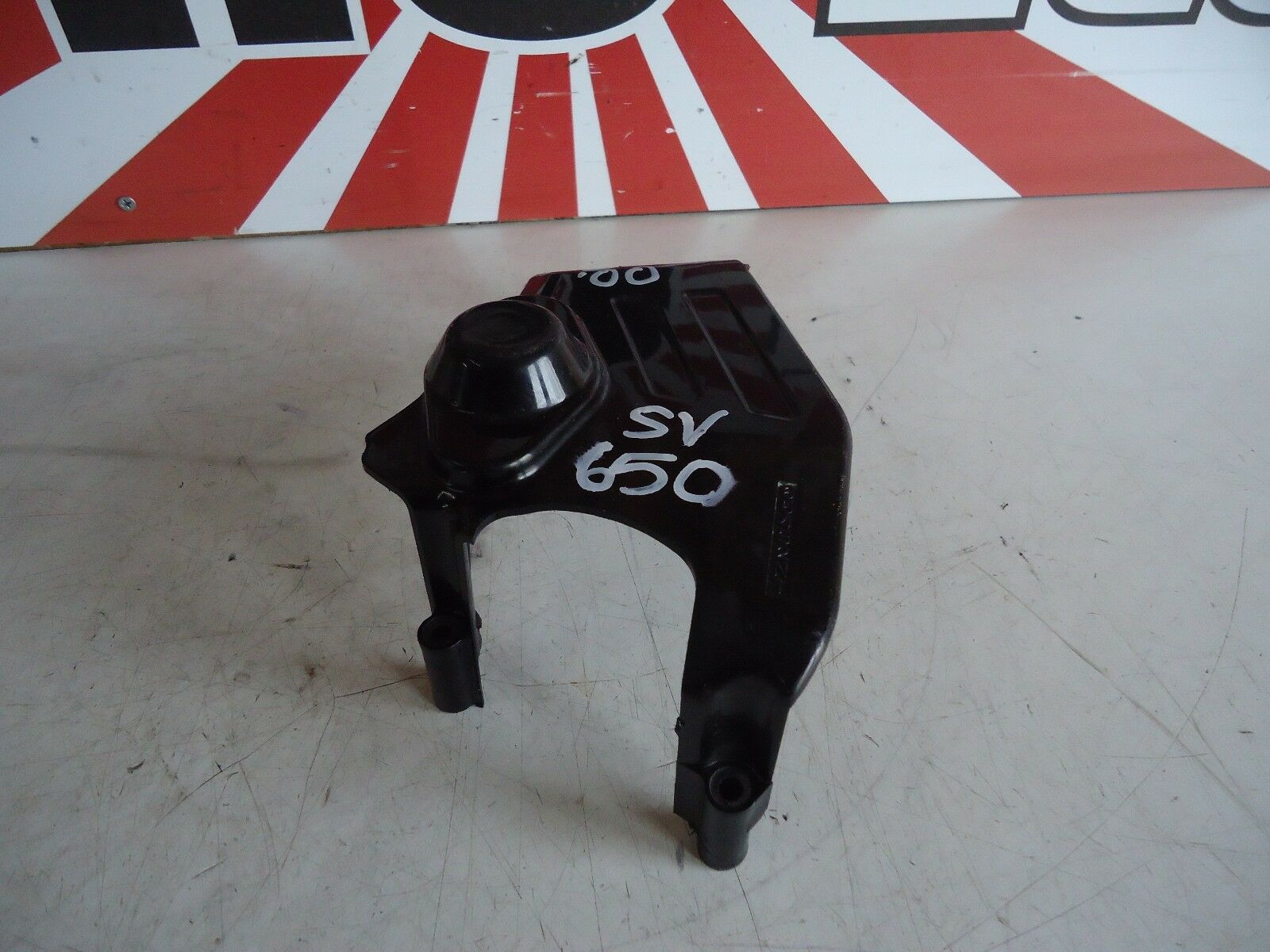 Suzuki SV650 Sprocket Cover