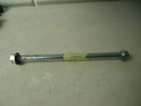 Kawasaki GPX600R Swingarm Spindle Axle