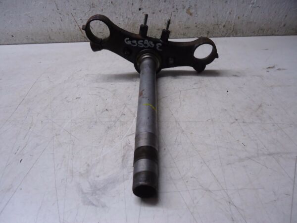 Suzuki GS550E Lower Fork Yoke