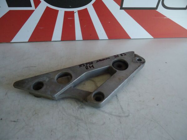 YAMAHA XJ750 MAXIM RH FOOTREST HANGER