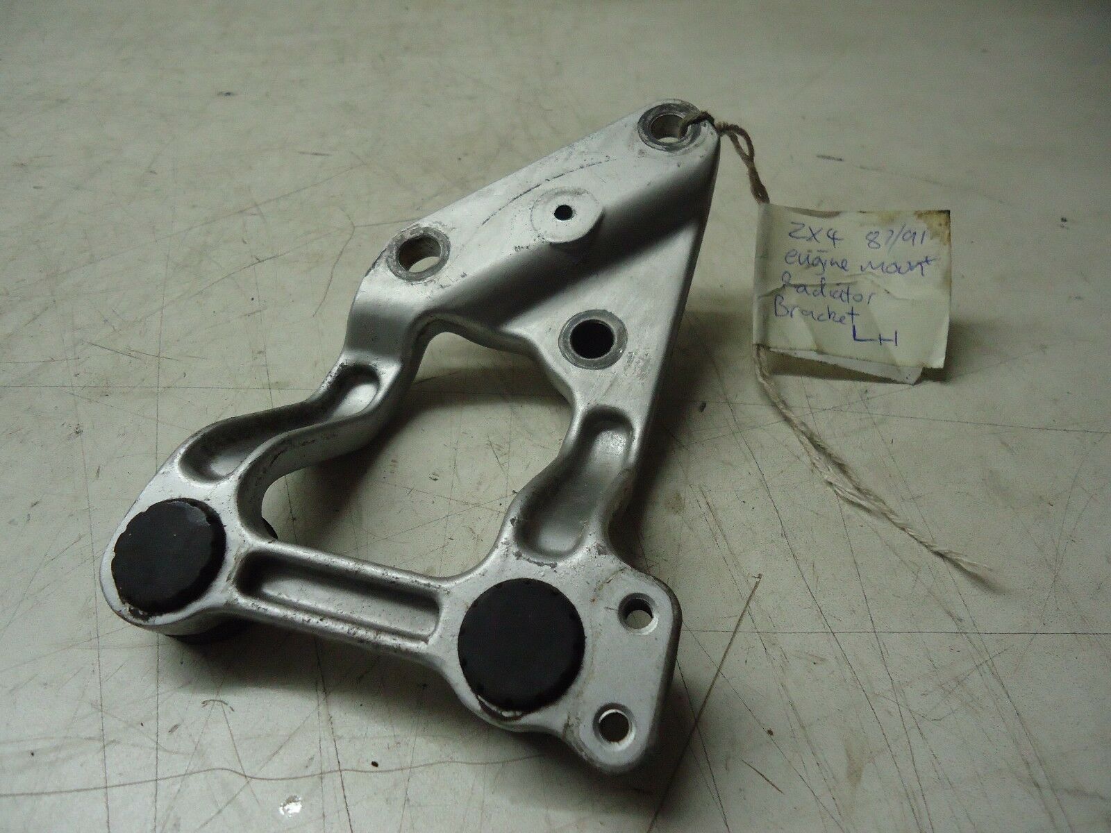 Kawasaki ZX-4 Radiator Mount Bracket ZX400G