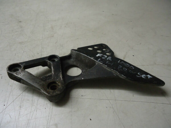 Yamaha FZR1000 Front Footrest Hanger