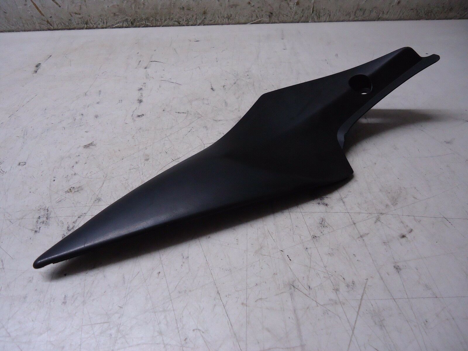 SUZUKI GSXR750 RH COWL FAIRING 