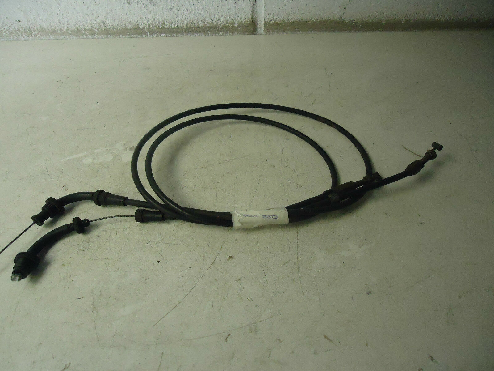 SUZUKI GSX550 THROTTLE CABLES 