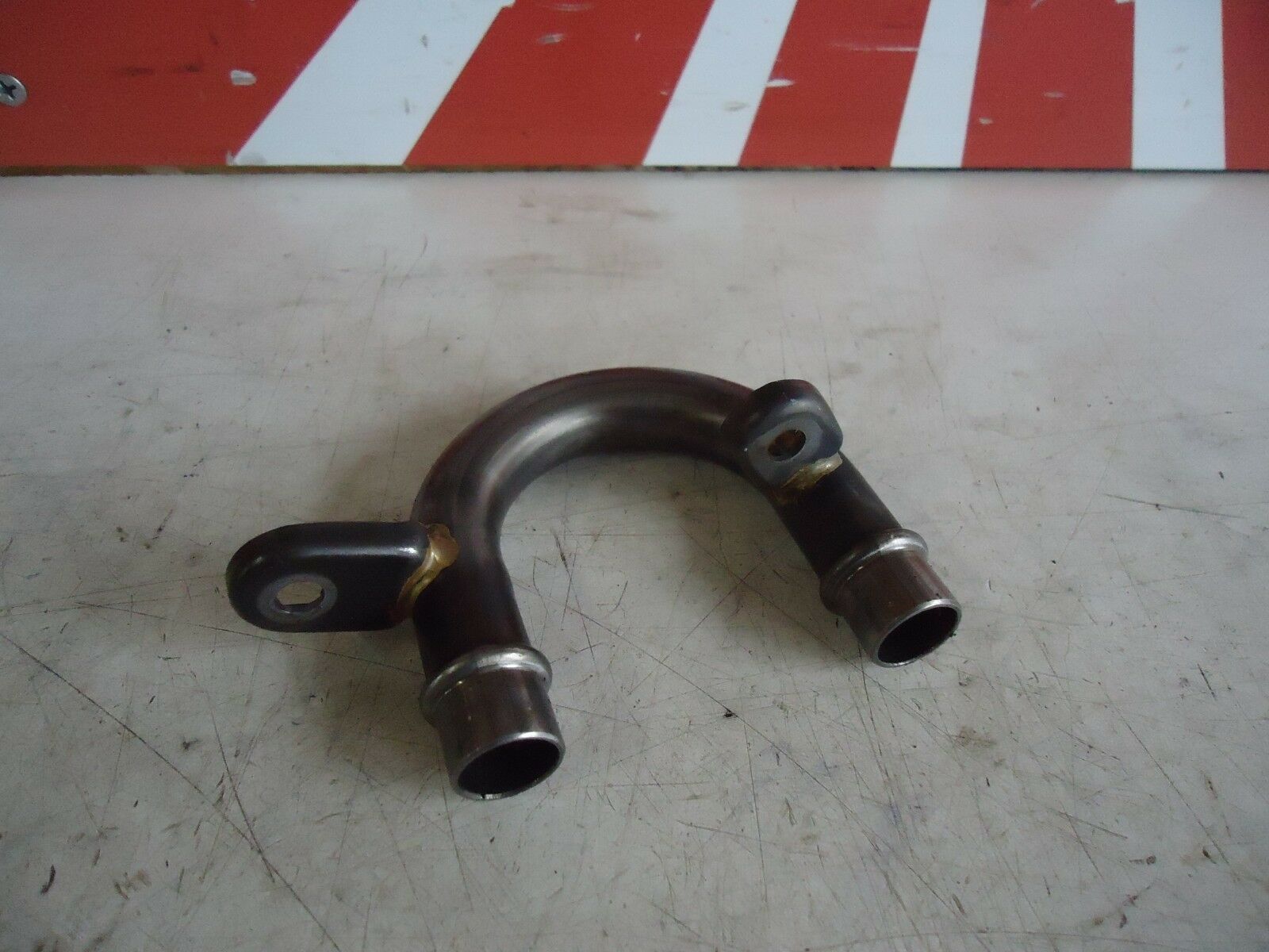 Yamaha YZF750R Engine Oil Pump Pipe 