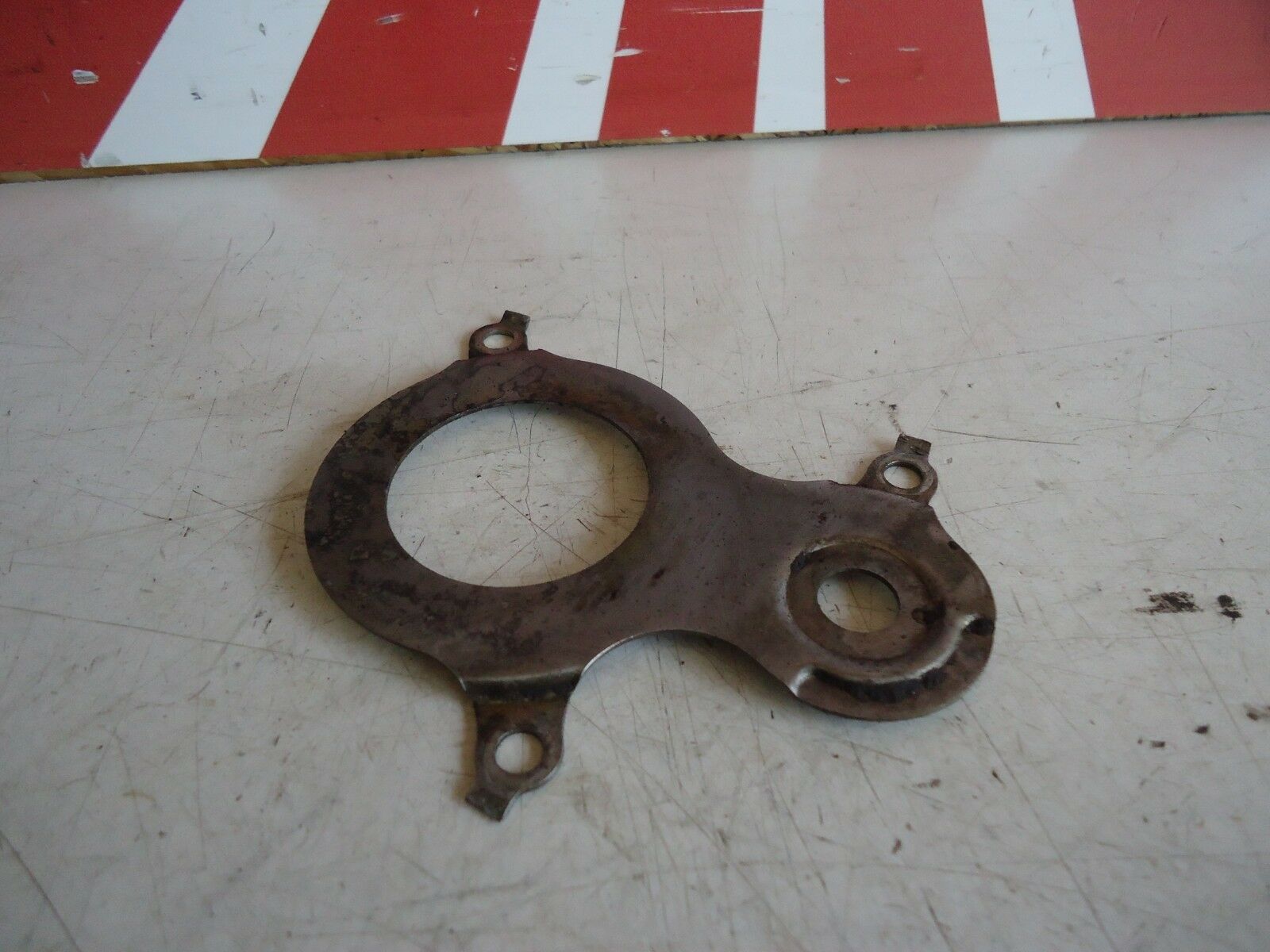 Suzuki GSX550ES Front Sprocket Seal Lock Plate 