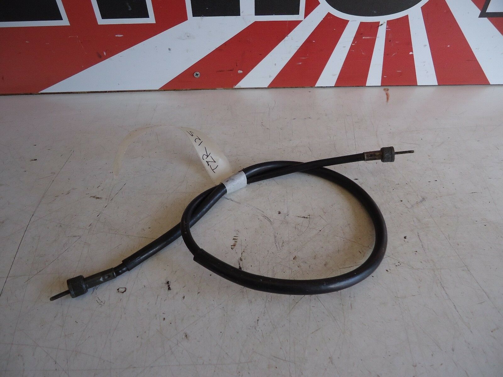 YAMAHA TZR125 SPEEDO CABLE 