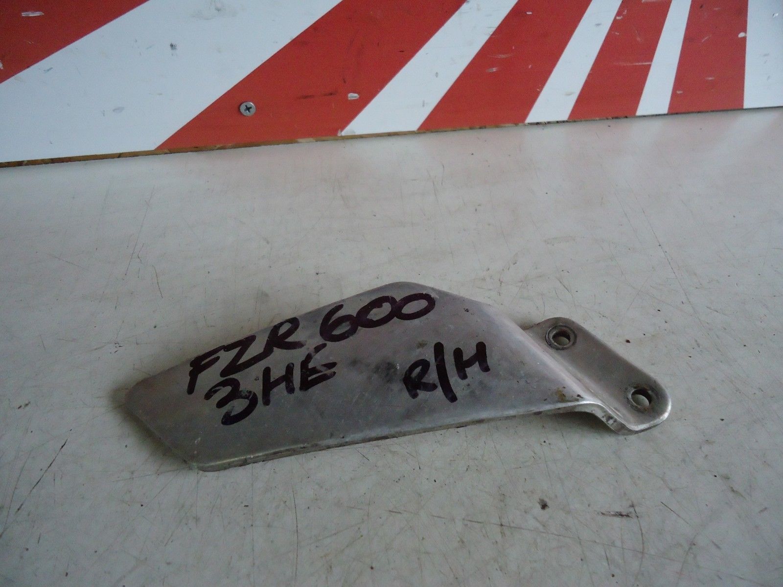 Yamaha FZR600 Footrest Heel Plate 