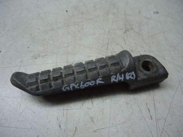 KAWASAKI GPX600R REAR RH FOOTPEG GPX600 PILLION FOOTREST