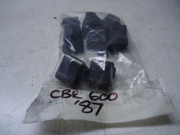 HONDA CBR600F CUSH DRIVE RUBBERS 1987 