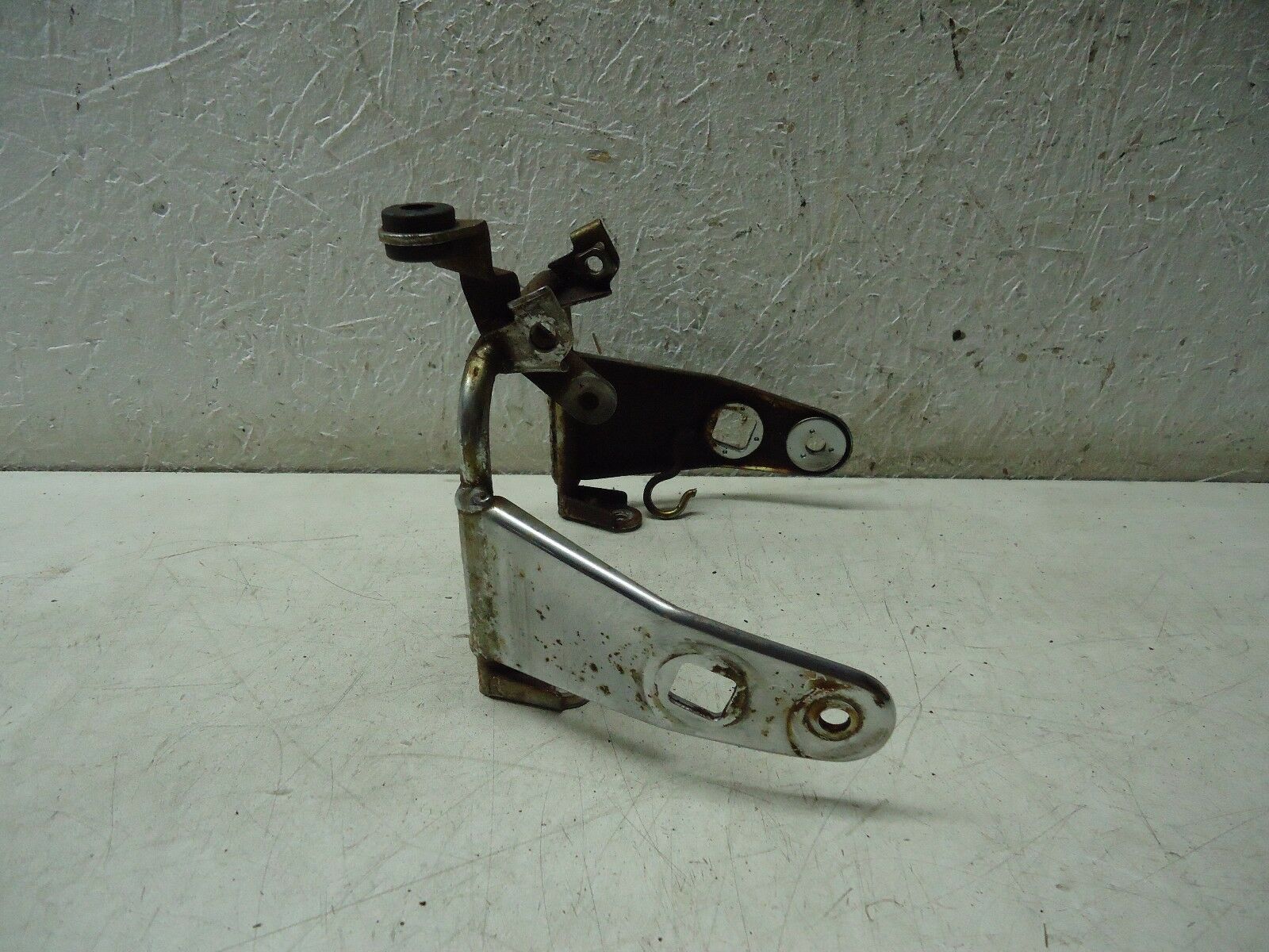 Yamaha XV500 Virago Headlight Mount Bracket