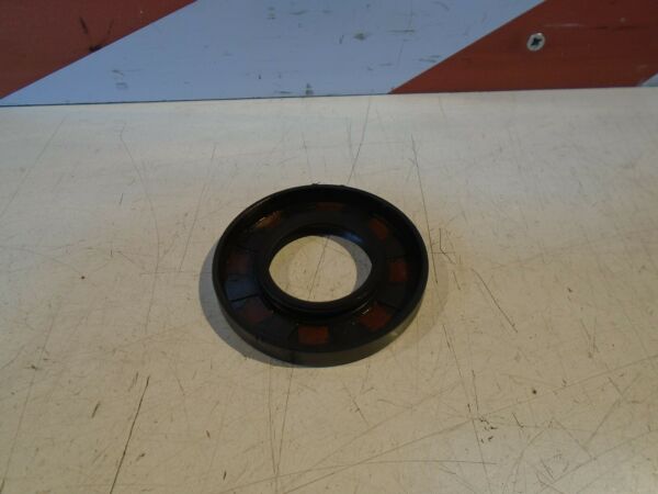 Suzuki GSX750E Crank Seal GSX750 Engine Crankshaft Seal