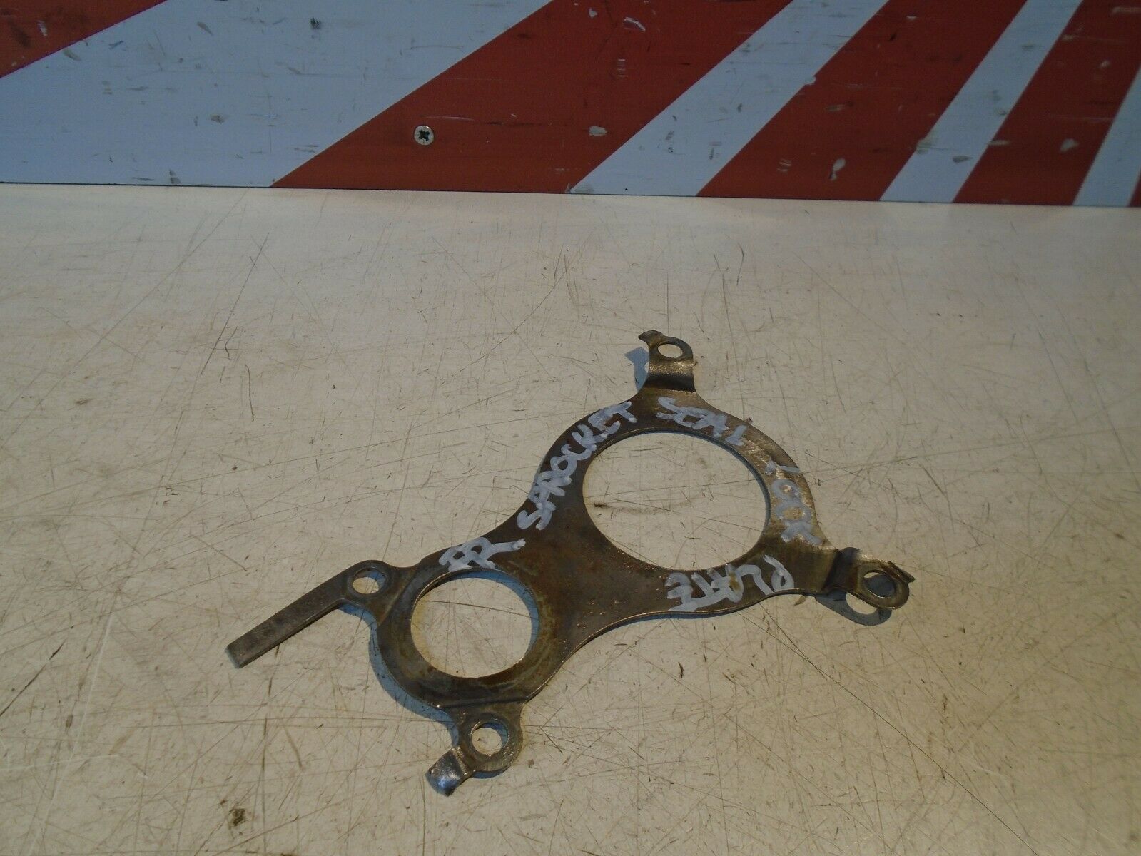 Suzuki GSX750F Front Sprocket Lock Plate 