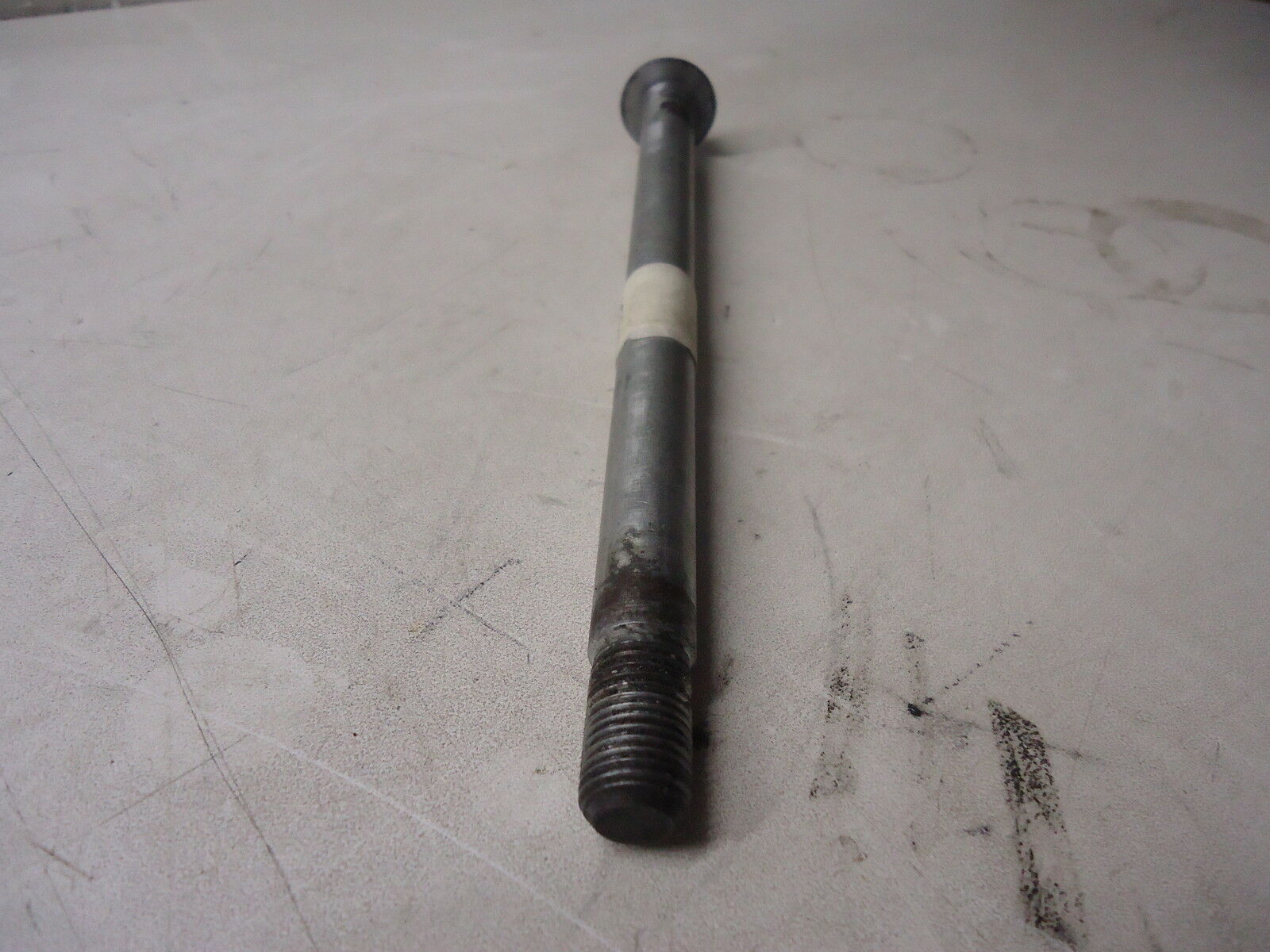 Yamaha XJ600F Pre Diversion Front Wheel Spindle Axle XJ600