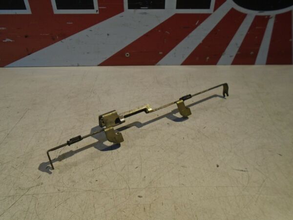 Yamaha FZR600 Carb Choke Lever Rail FZR600 Carburettor 