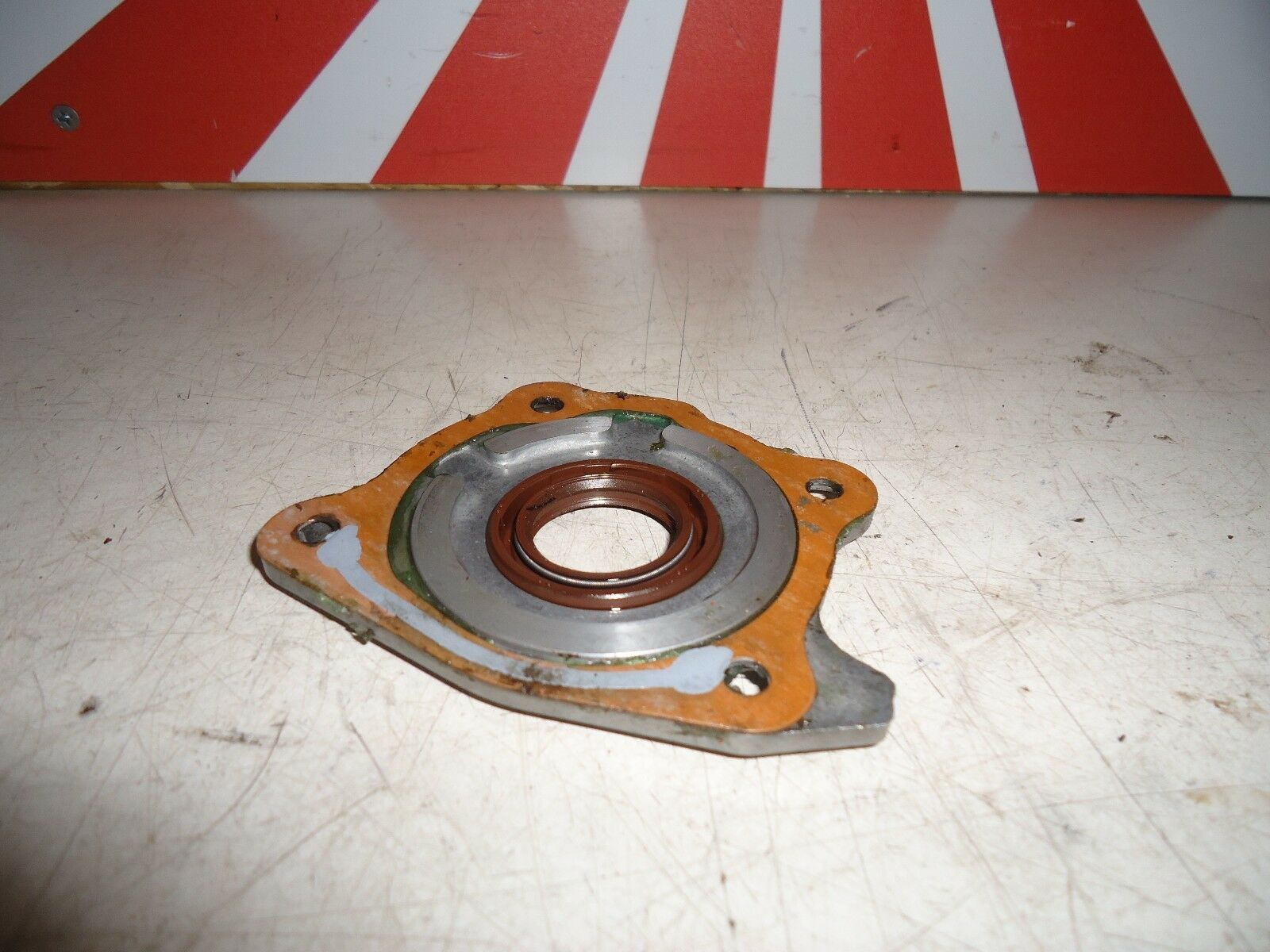 Suzuki RGV Engine Output Seal Housing