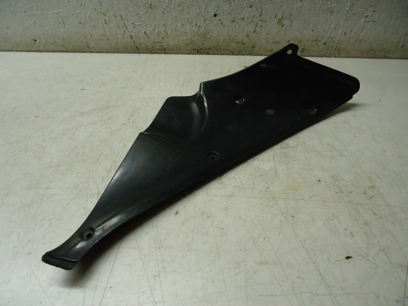 YAMAHA R1 LH SIDE PANEL INFILL 1997-2000 YZF1000 R1 INNER FAIRING