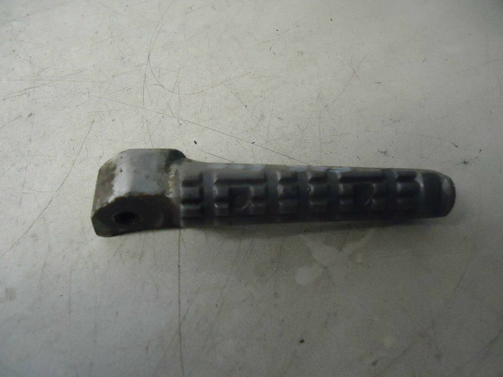 Yamaha FZR600 Rear Footrest