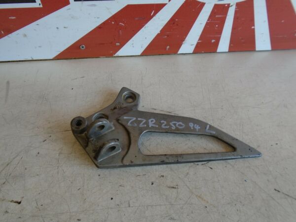 Kawasaki ZZR250 Front Footrest Hanger