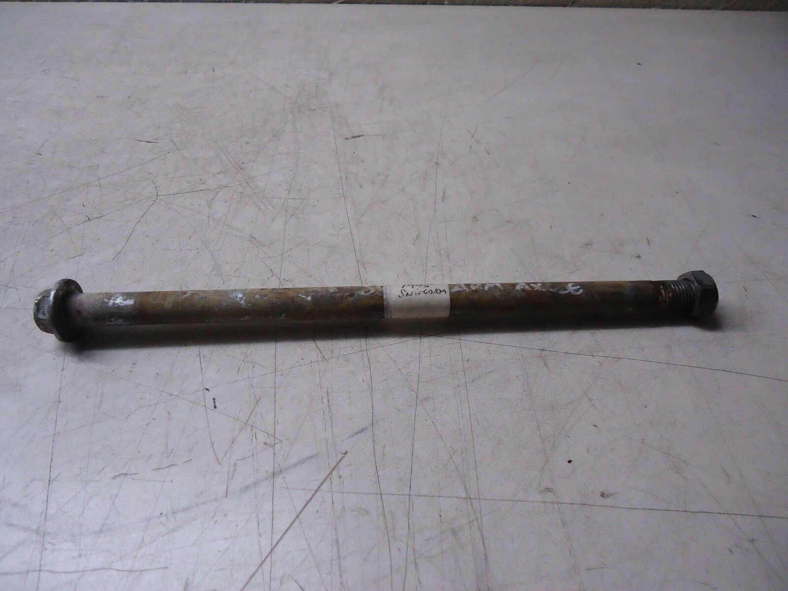 Suzuki GS500E Swingarm Spindle Axle
