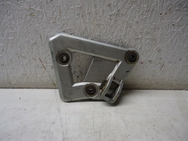 Suzuki GSX750F Front Footrest Hanger