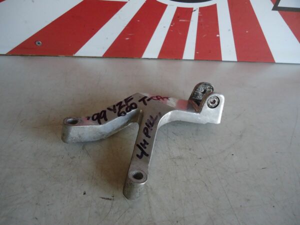 YAMAHA YZF600 THUNDERCAT LH REAR FOOTREST HANGER 1999 