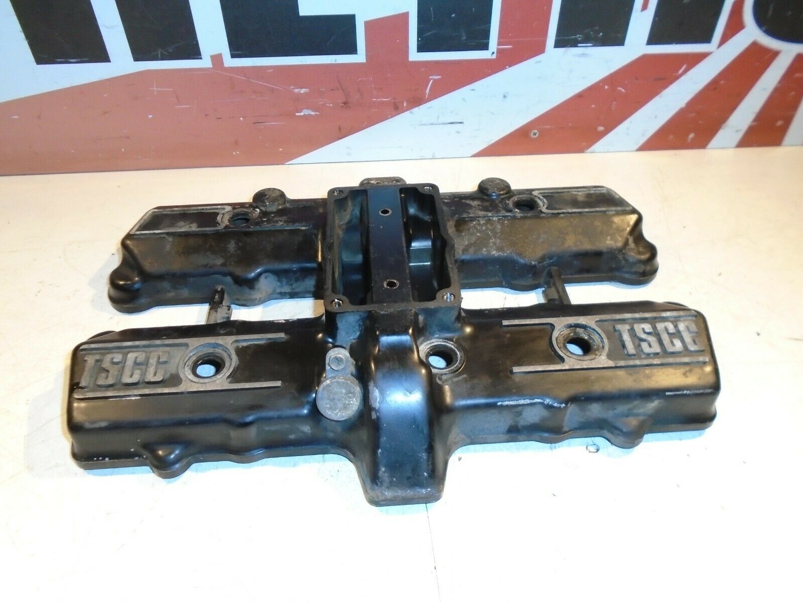 Suzuki GSX550ES Rocker Cover GSX550 Engine Cylinder Head Cover