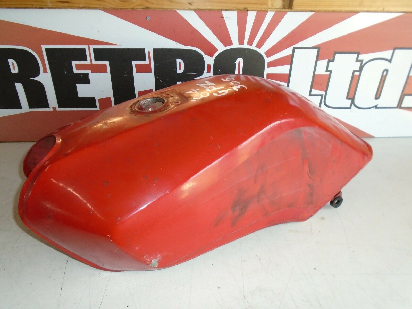 Kawasaki GPZ305 Fuel Tank GPz Petrol Tank