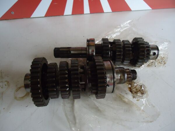 Suzuki GS550M Katana Gearbox 