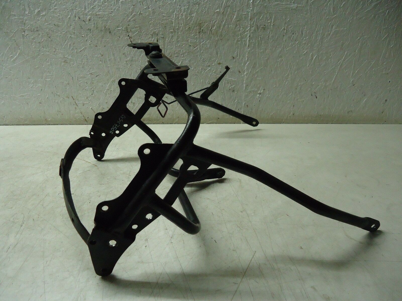 Suzuki GSX750F Front Frame Fairing Stay