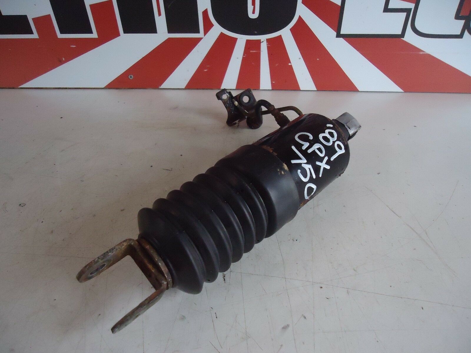 Kawasaki GPX750R Rear Shock Absorber 1989 